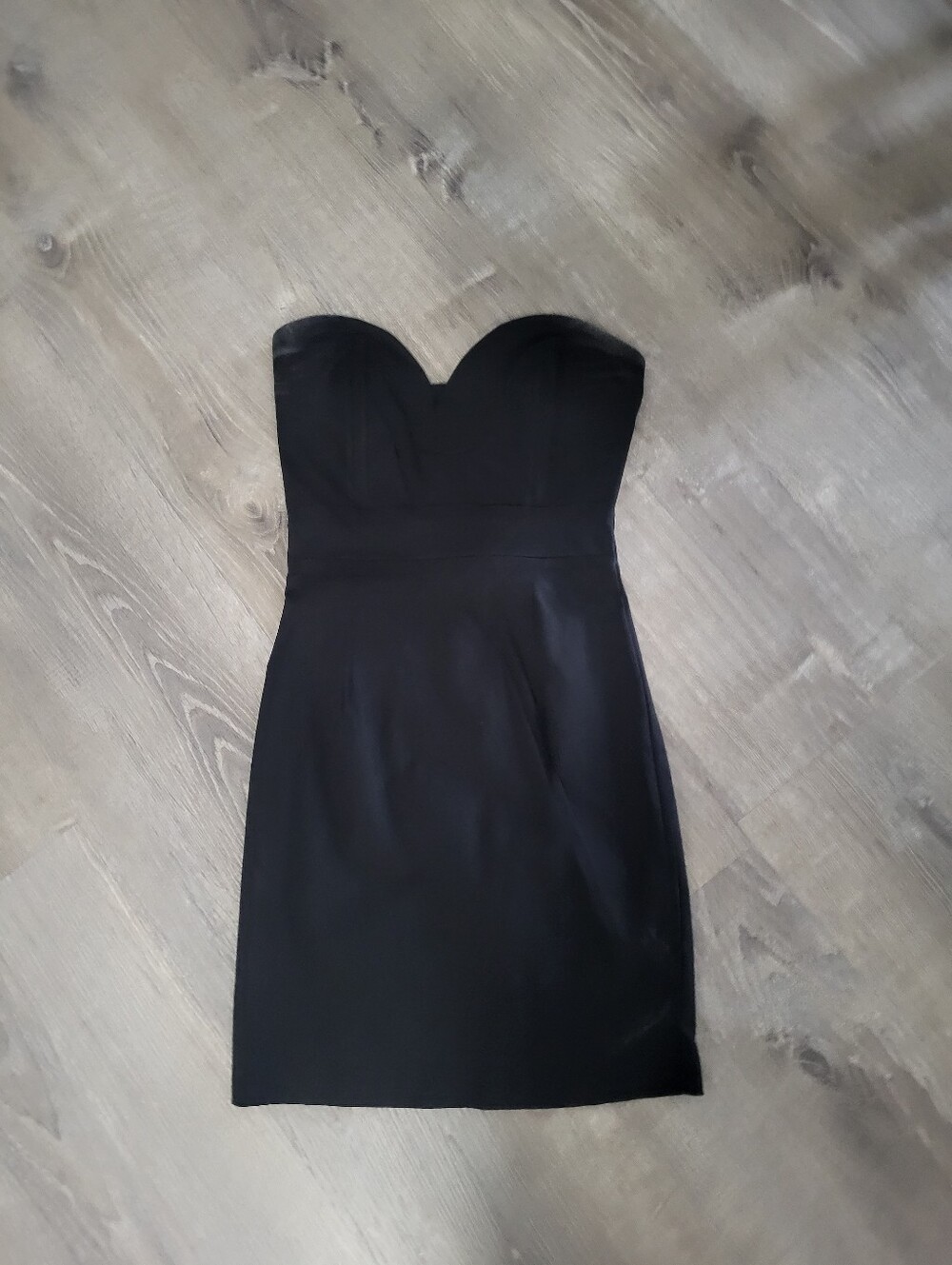 Black fitted sleeveless short cocktail dress body con